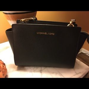 Michael Kors Selma Mini crossbody